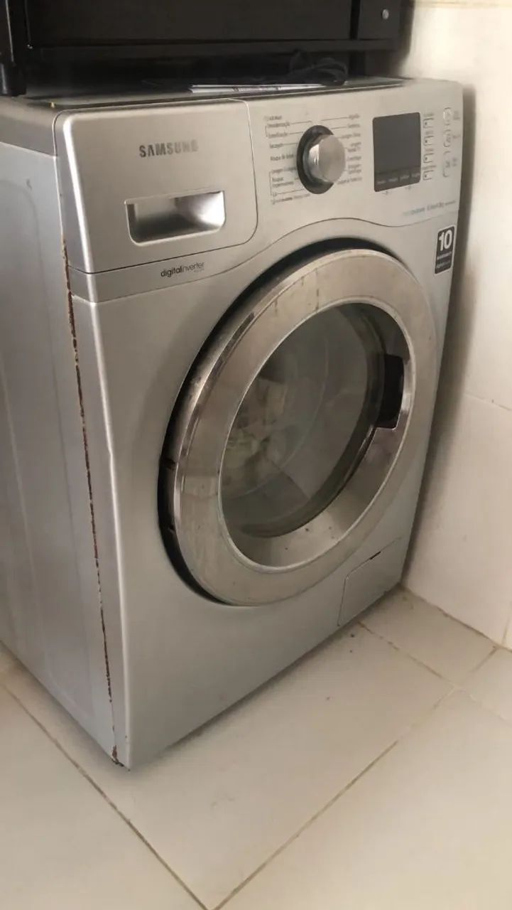 Máquina lavar e seca