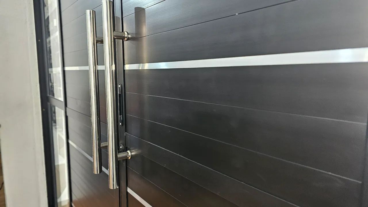 PORTA SACADA LAMBRIL LUXO PRETA 3M - MELHOR PORTA DE ALUMÍNIO - Foto 5