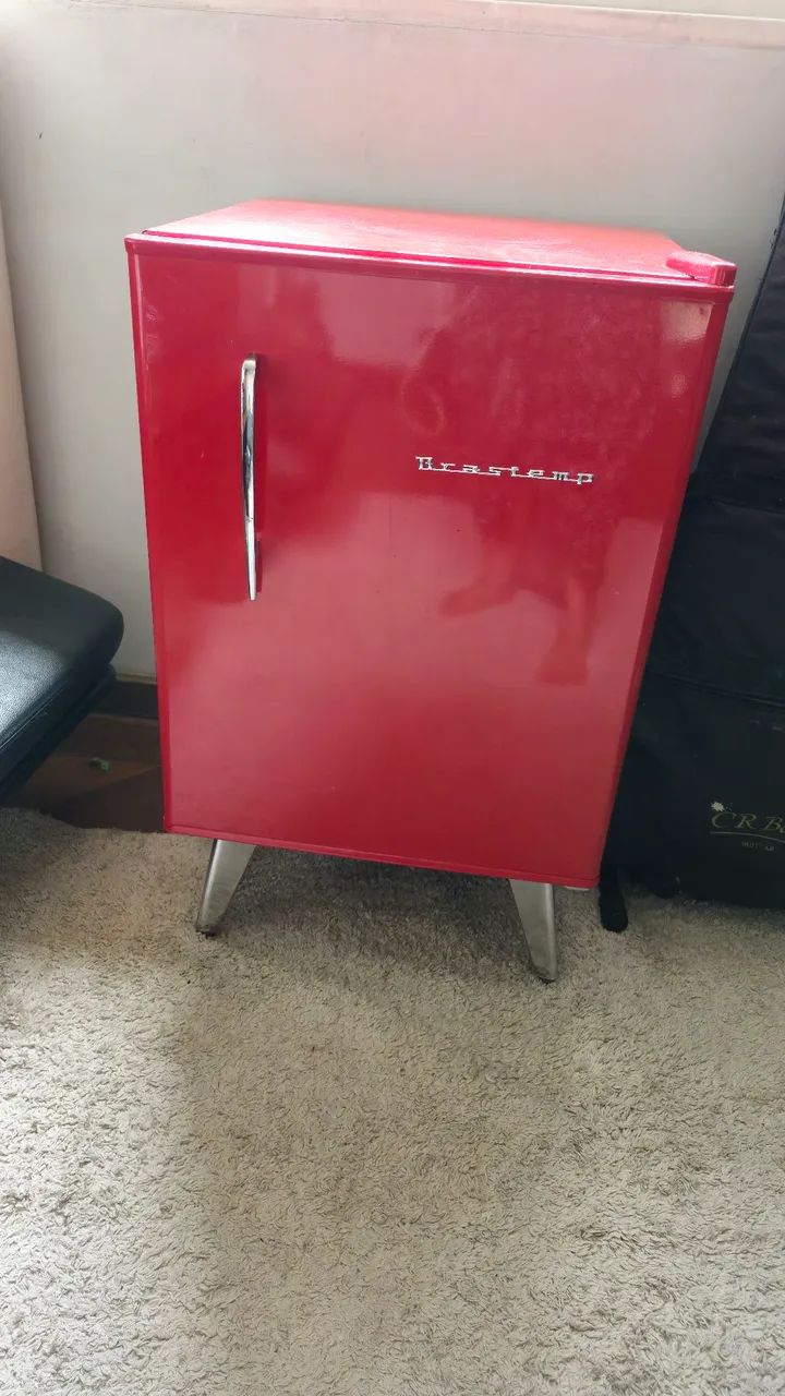 Frigobar retro vermelho (aceito cartão) 