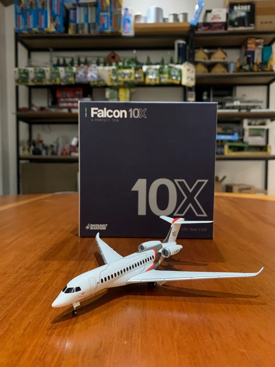 Miniatura Dassault Falcon 10X 1/200 - Foto 5