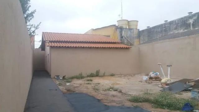 Casa à venda no bairro Santa Mônica