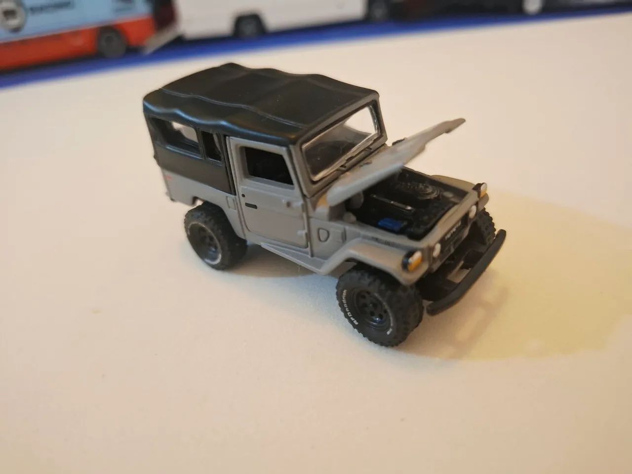 Miniatura Toyota Land Cruiser Cinza, Top!!! - Foto 5