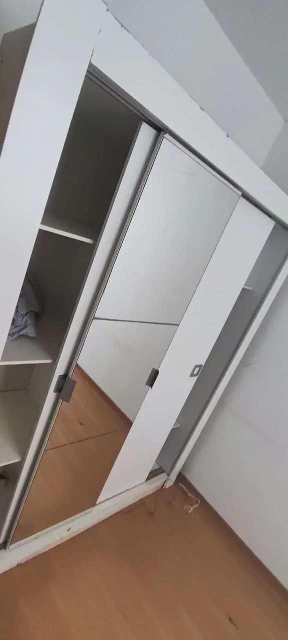 Quarto em apartamento R$750,00 + luz - Foto 2