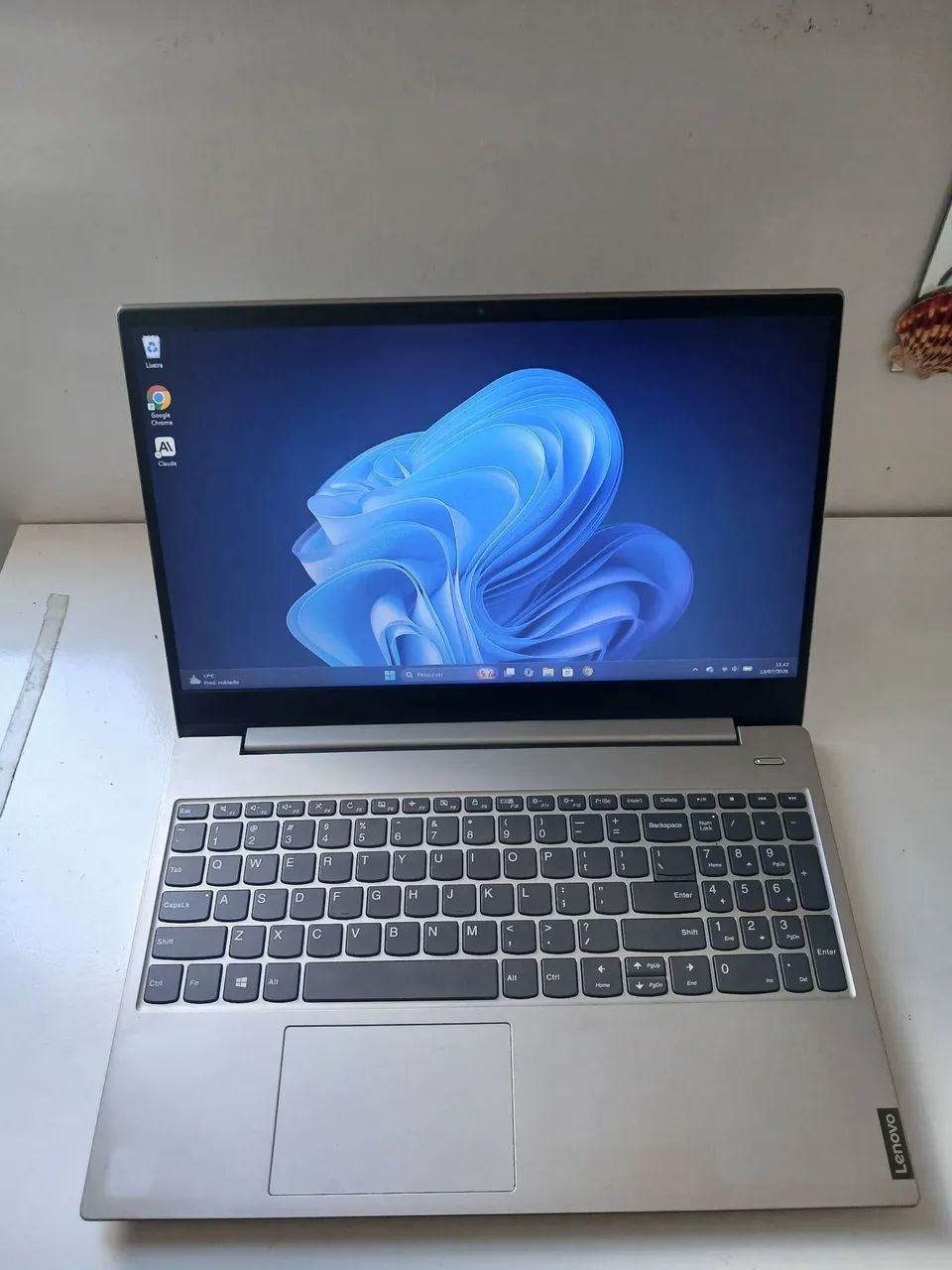 Notebook IdeaPad 330 Core i5 8a 8GB RAM 256 SSD  - Foto 2