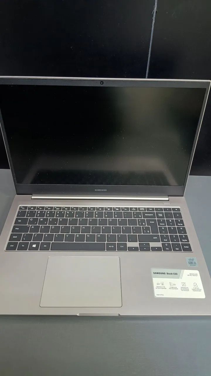 Notebook Samsung Book E30