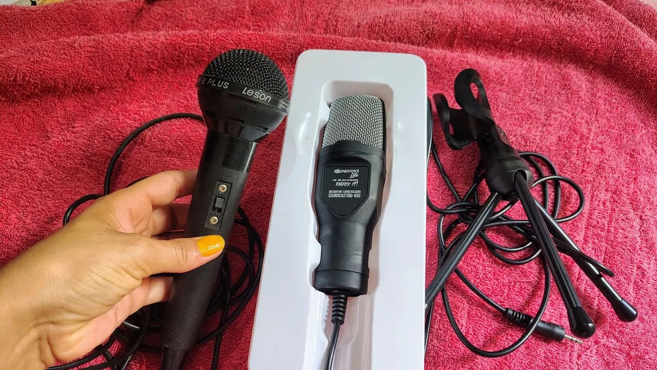 Microfones com fio 