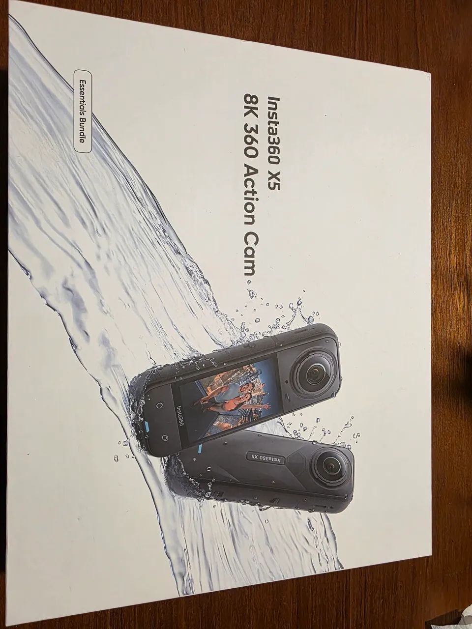 Câmera Insta 360 X5 Essential Bundle 8K