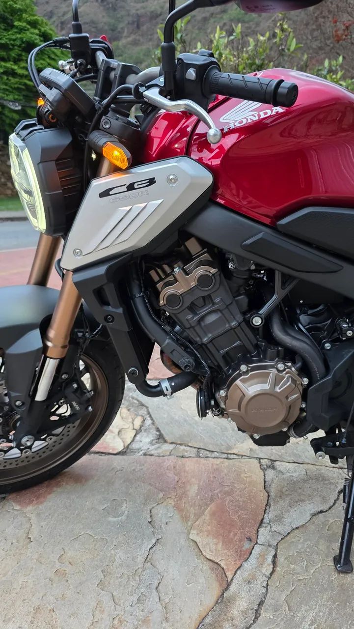 CB 650R 2022 - Foto 2