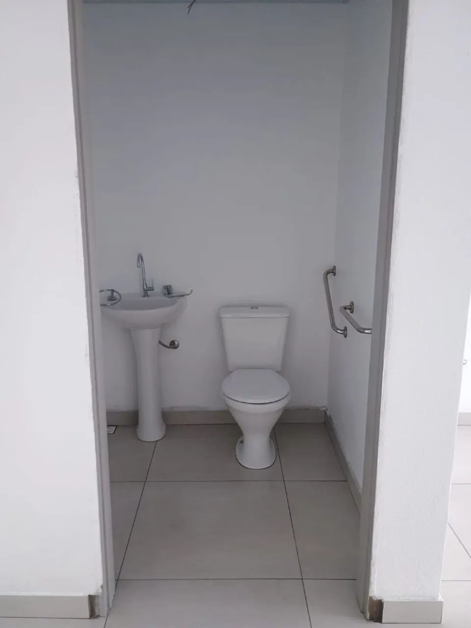Alugo sala pequena para comércio em geral no Costa e Silva - Foto 2