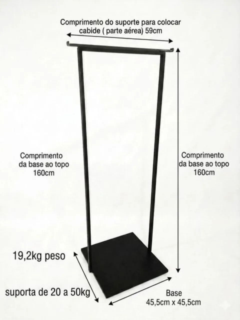 arara de roupas industrial preta