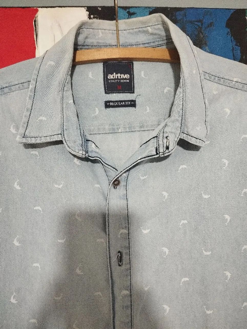 Camisa masculina jeans Tam.M - Foto 2