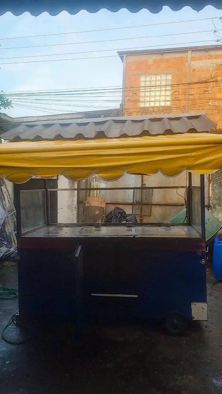 VENDO BARRACA DE LANCHE GRANDE ? ? SE CHEGAR COM MIL NA MÃO FAÇO.  - Foto 2