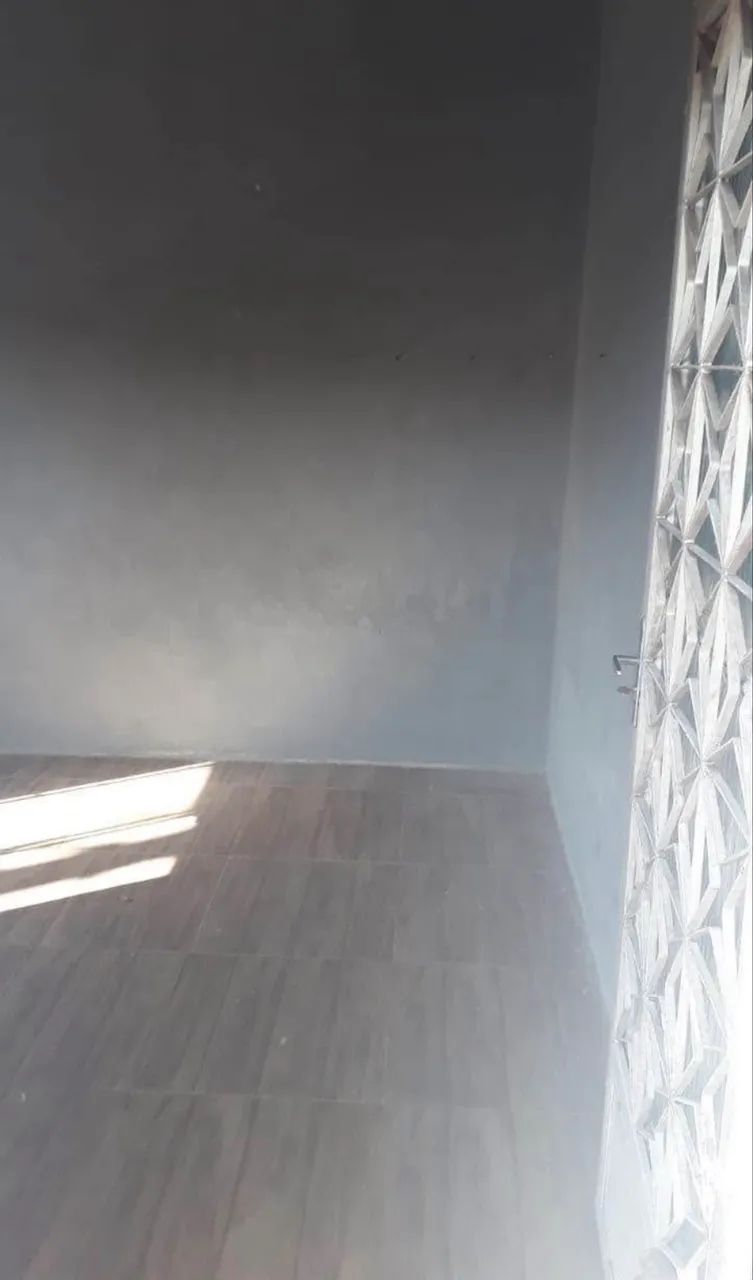 Quarto com banheiro e pia próximo a estação do gramacho 