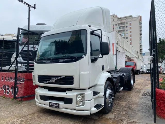 VOLVO VM 310 4X2 2008  - Foto 3