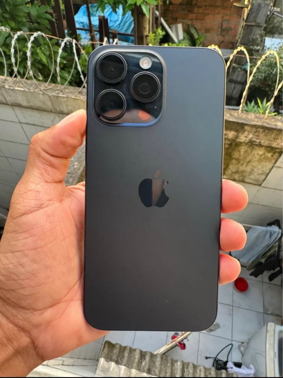 iPhone 15 Pro Max 256GB azul - Oportunidade