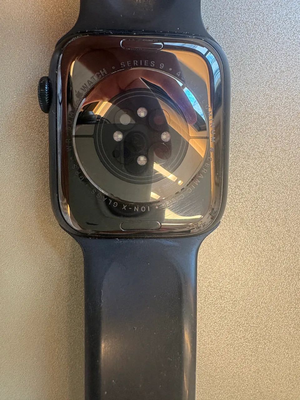 Apple Watch Serie 9 + GPS 45MM,  Aluminum e Ceramic Case - Foto 3