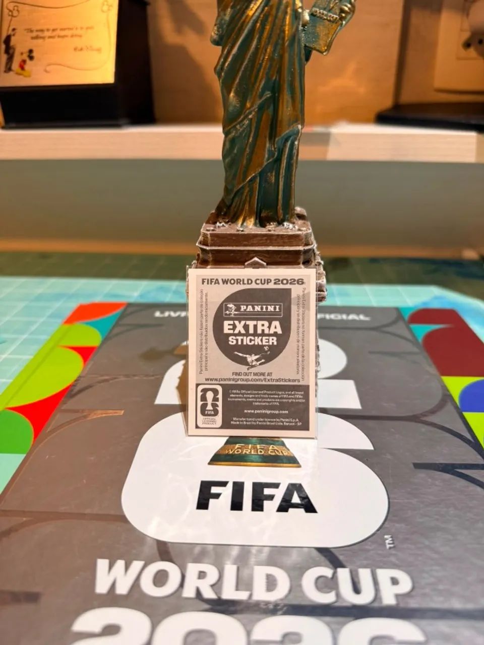 Figurinha legend Raul Jimenez bordo (Extra Sticker) - Foto 2