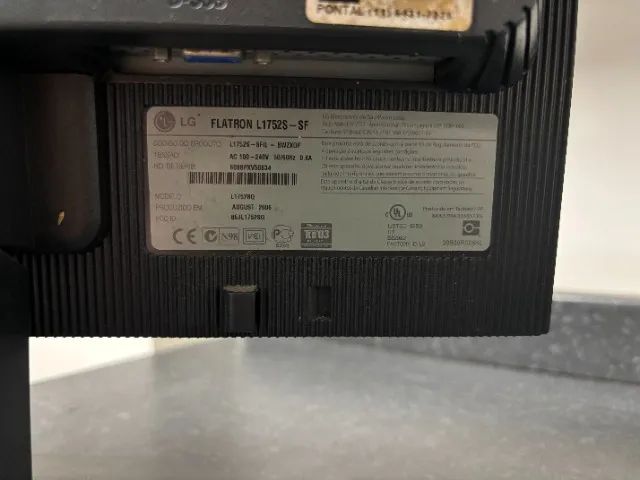Monitor 17? LG Flatron L1752S LCD - Usado - Foto 5