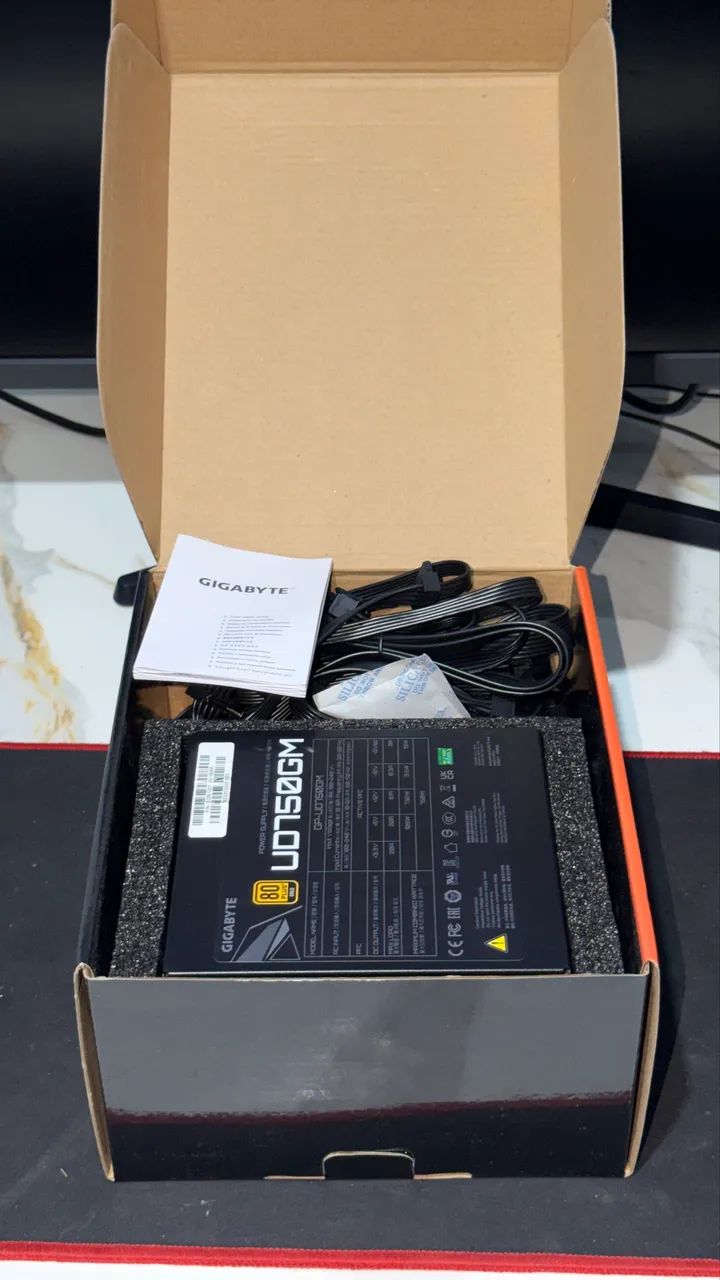 Fonte Gigabyte 750W Modular 80 Plus Gold completa na caixa  - Foto 3