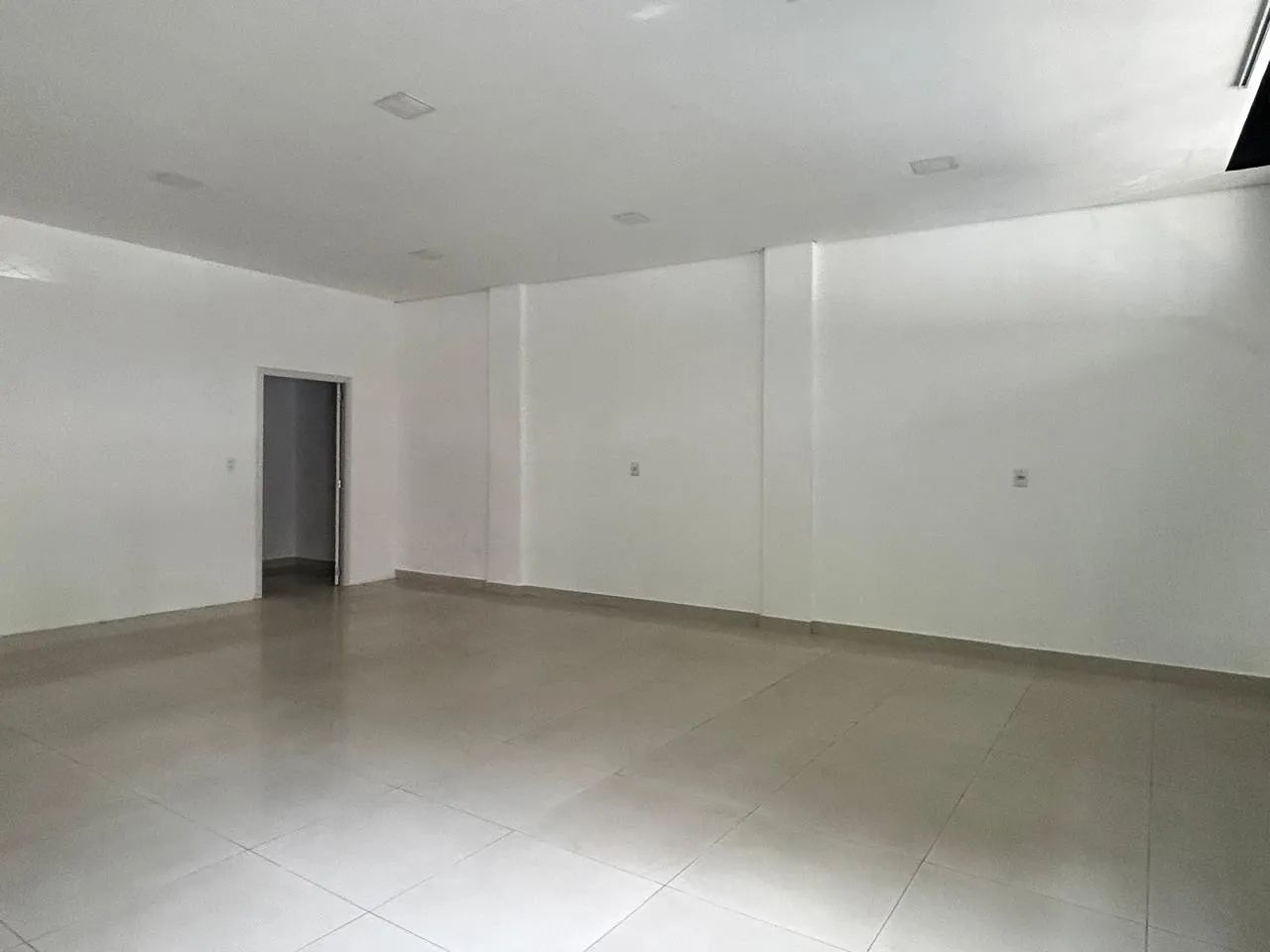 Alugo prédio na 14 de Abril  - Foto 4