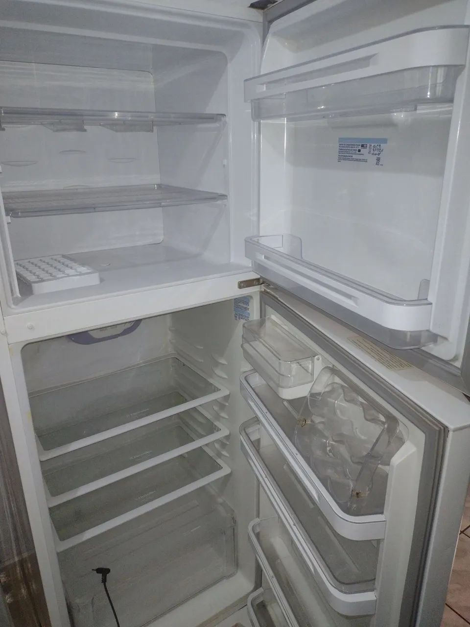 Geladeira Duplex Electrolux DC51 220v 475L - Foto 5
