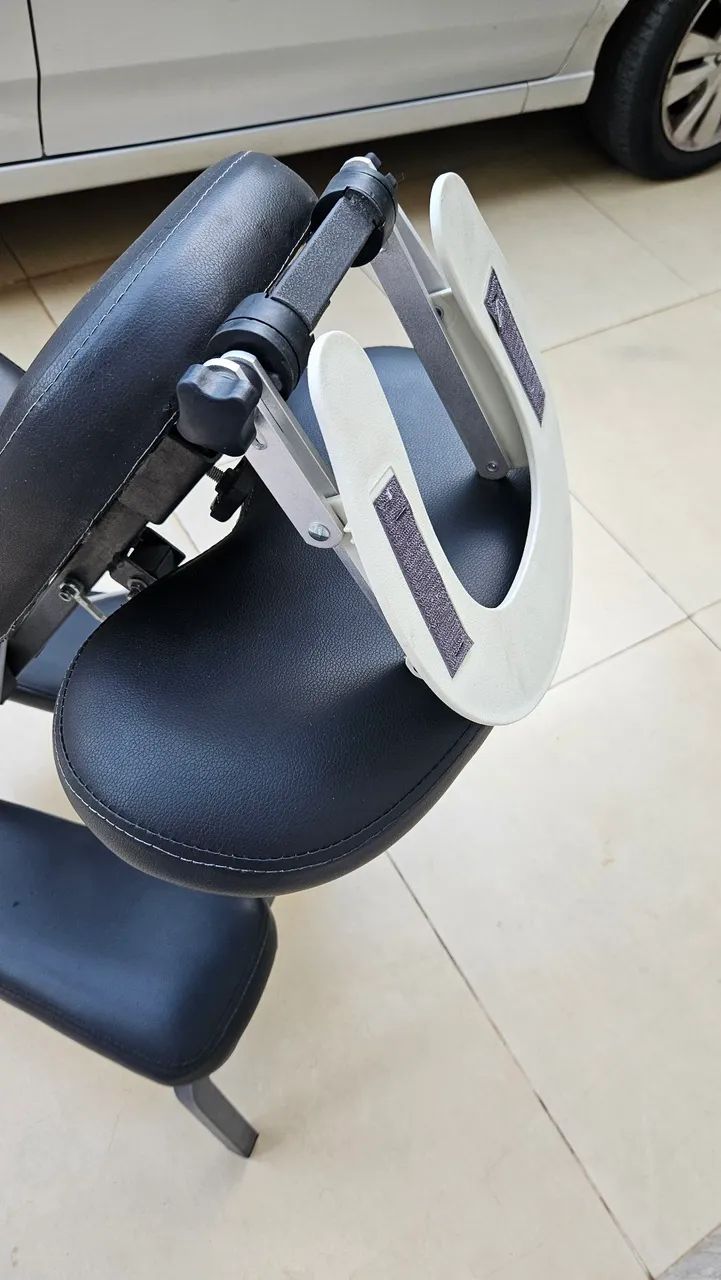 Cadeira de massagem: preta, portátil e dobrável - Foto 4