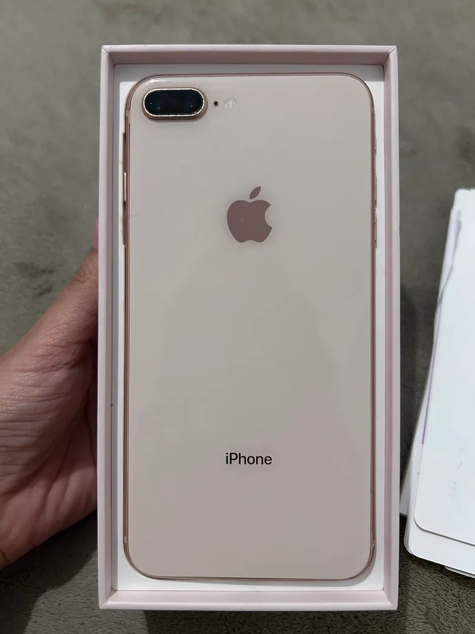 IPHONE 8 PLUS ROSA GOLD - 256GB - R$599 - Celulares e Smartphones