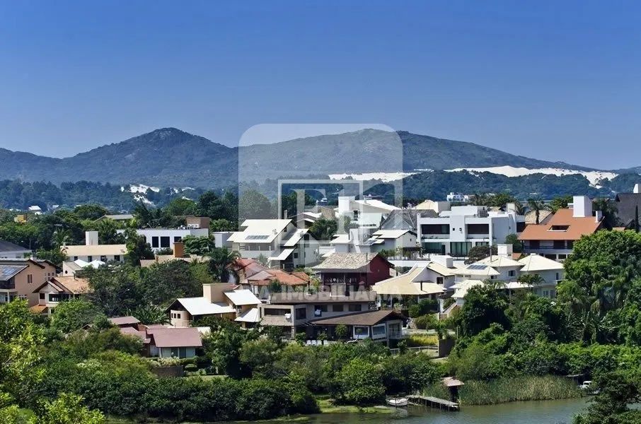 Casa de 5 dormitórios na Lagoa da Conceição - Foto 2