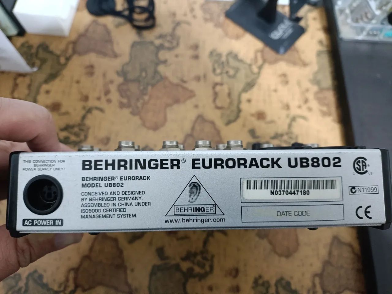 Mesa de som BEHRINGER  - Foto 2