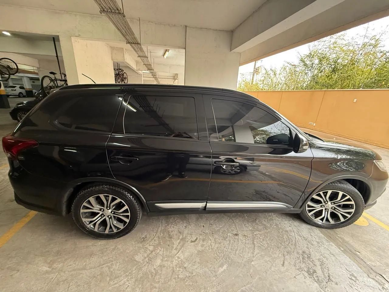 Mitsubishi Outlander 2016