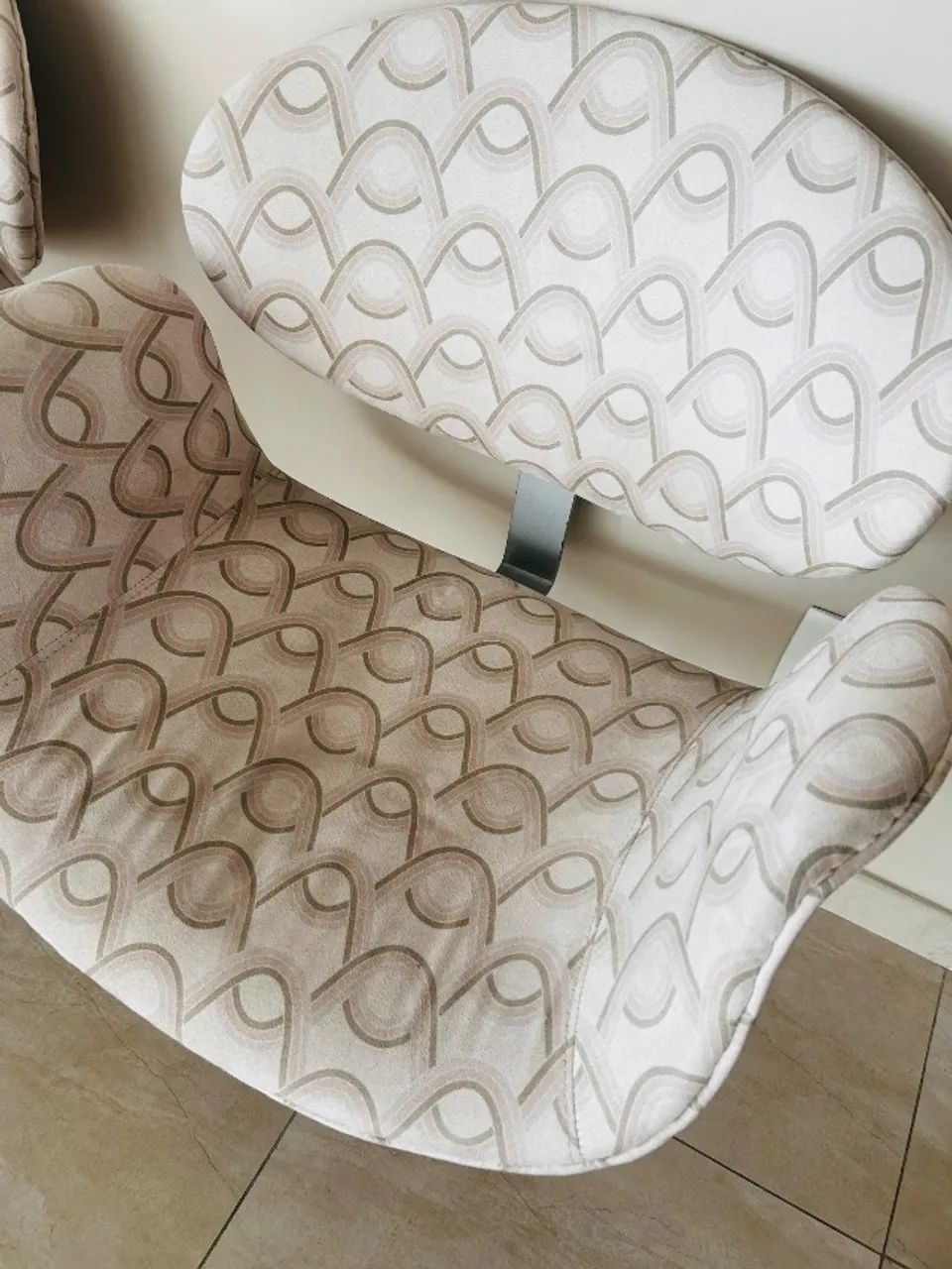 Conjunto de poltronas giratórias modelo tulipa - Foto 3