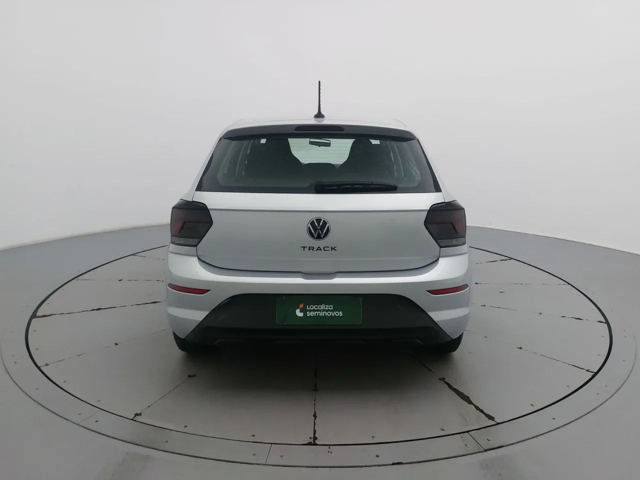 Volkswagen Polo Track 1.0 Flex 12V 5p, foto 4 de 17