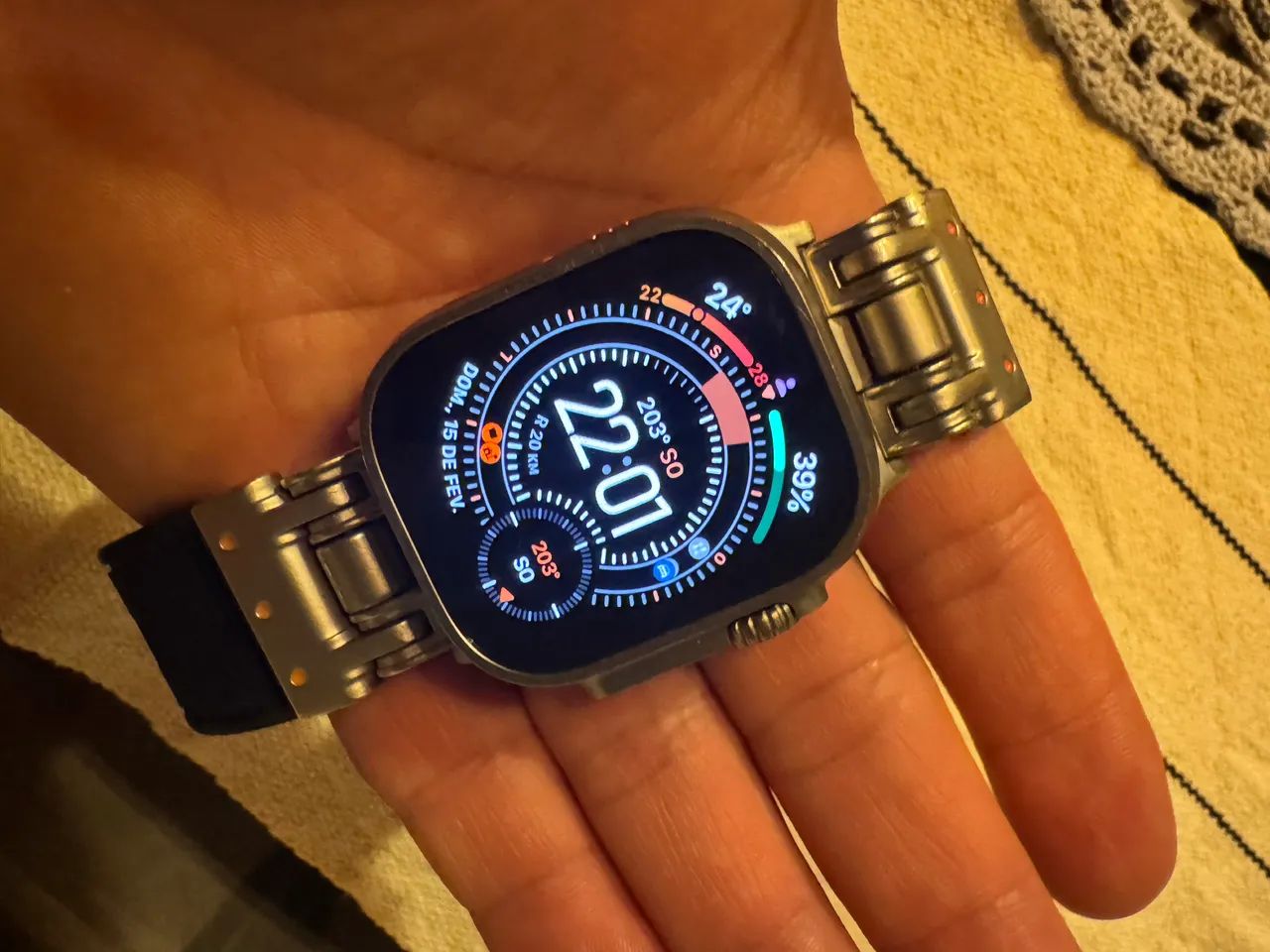 Apple Watch Ultra 2 Titanium