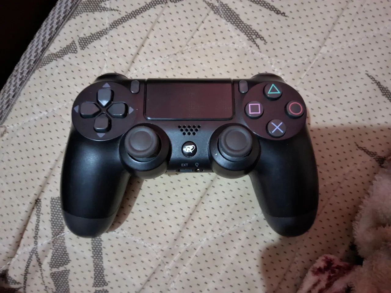 Kit 2 Controles Radicais Collections Compatíveis com PS4