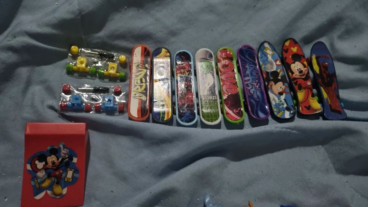 Mini skate de dedo coleção com rampa e troca de roda