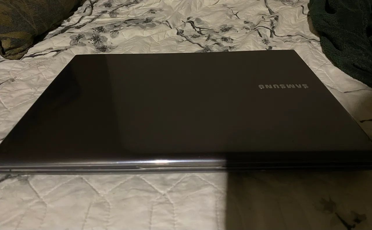 Notebook Samsung Funcionando - Ótimo para Estudos e Trabalho | Leia a Descrição - Foto 2