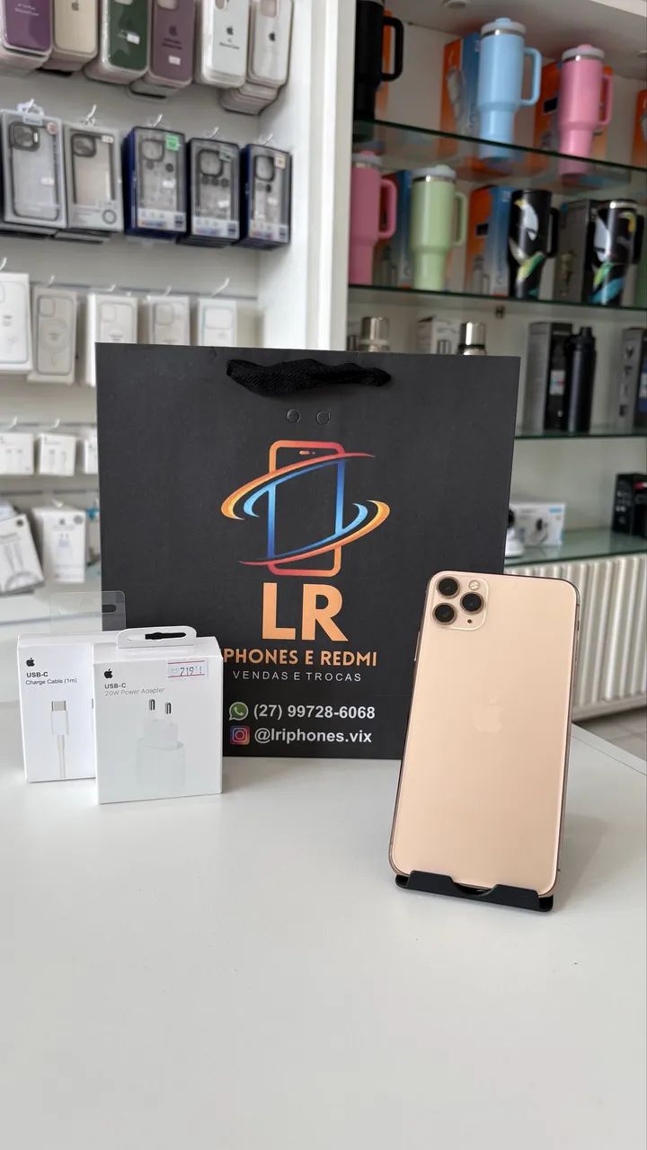 iPhone 11 Pro Max dourado 256GB