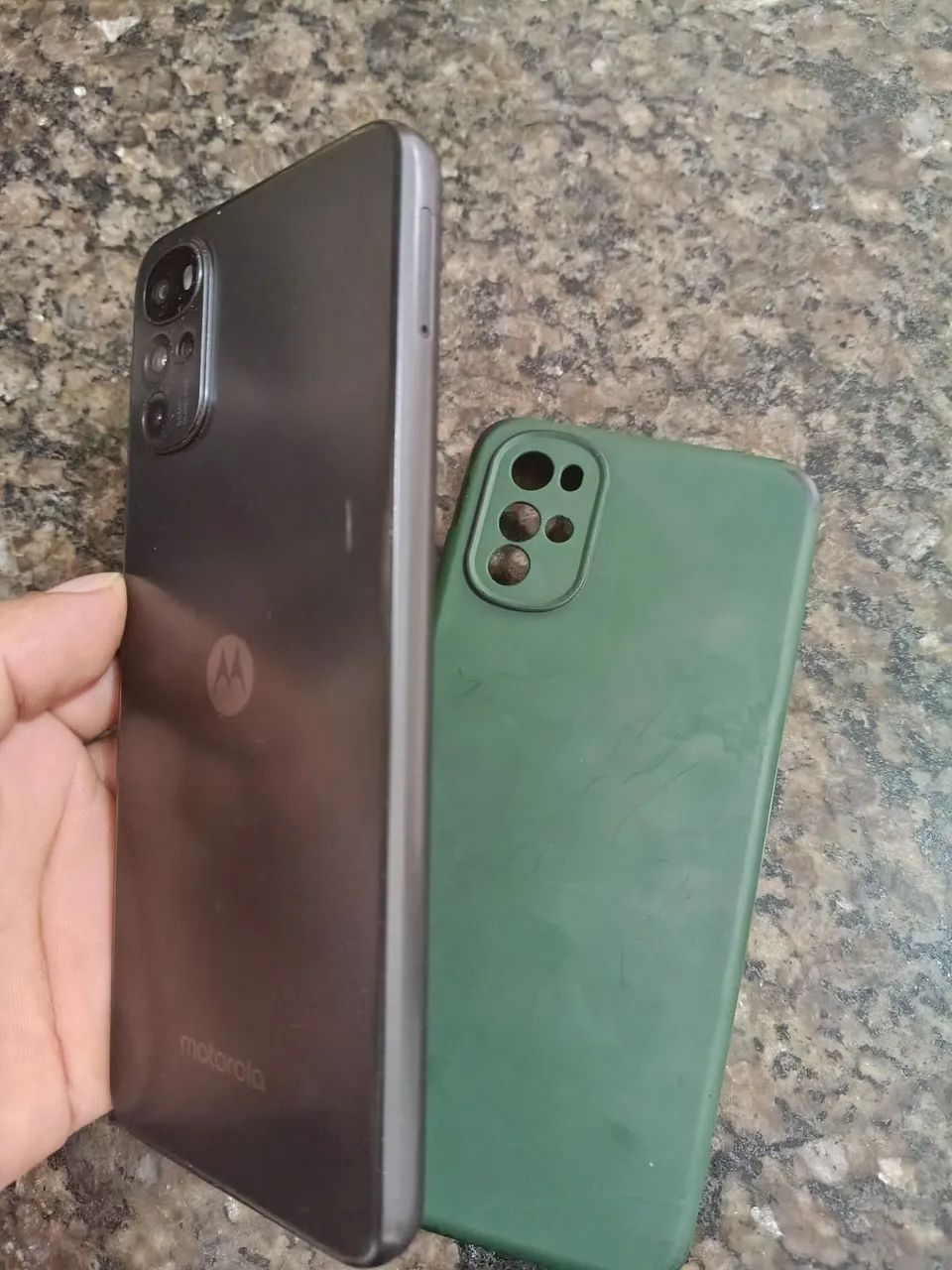Moto G22, em perfeitas condições de uso. Com capa, carregador e película.  - Foto 2