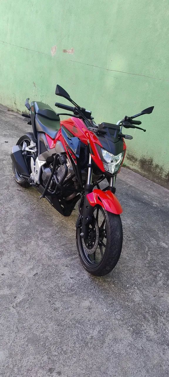 Vendo CB 300 Twitter  - Foto 2