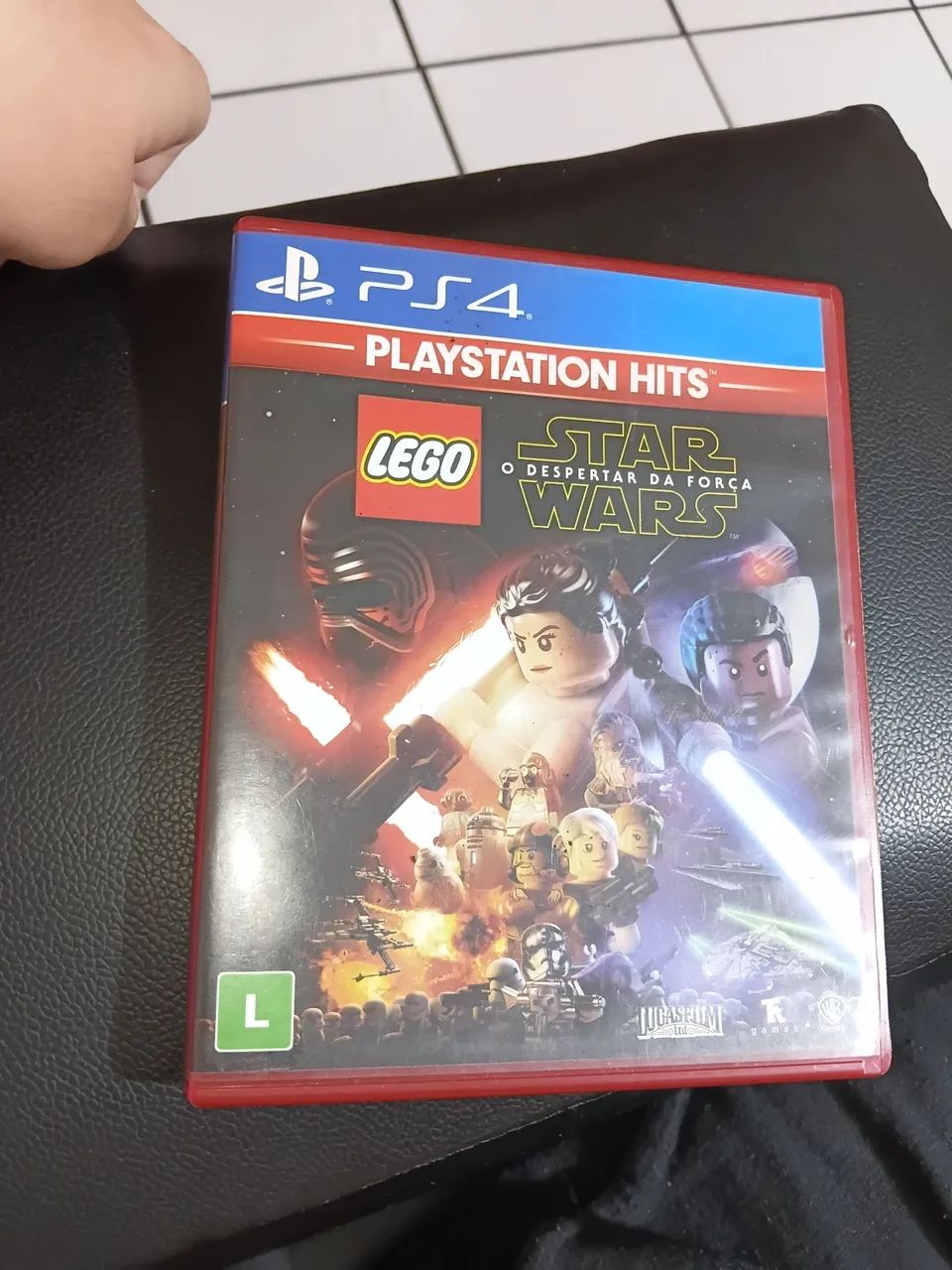 Jogo Star Wars para PS4, usado poucas vezes, em ótimo estado e funcionando perfeitamente