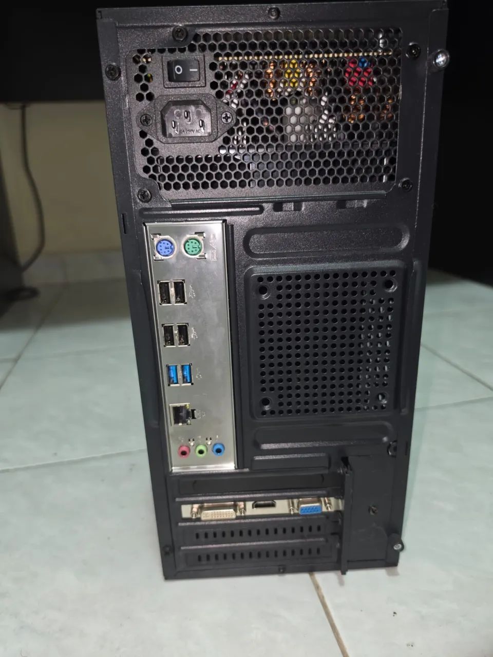 Servidor Intel Xeon E5-2640 V4 ? 10 Núcleos | 32GB DDR4 | 256GB SSD NVMe  - Foto 3