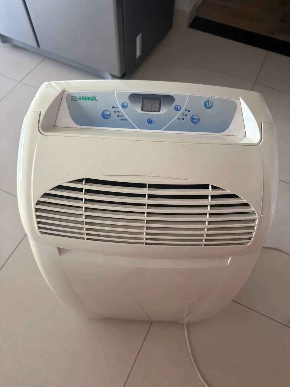 Ar condicionado portátil Ariagel