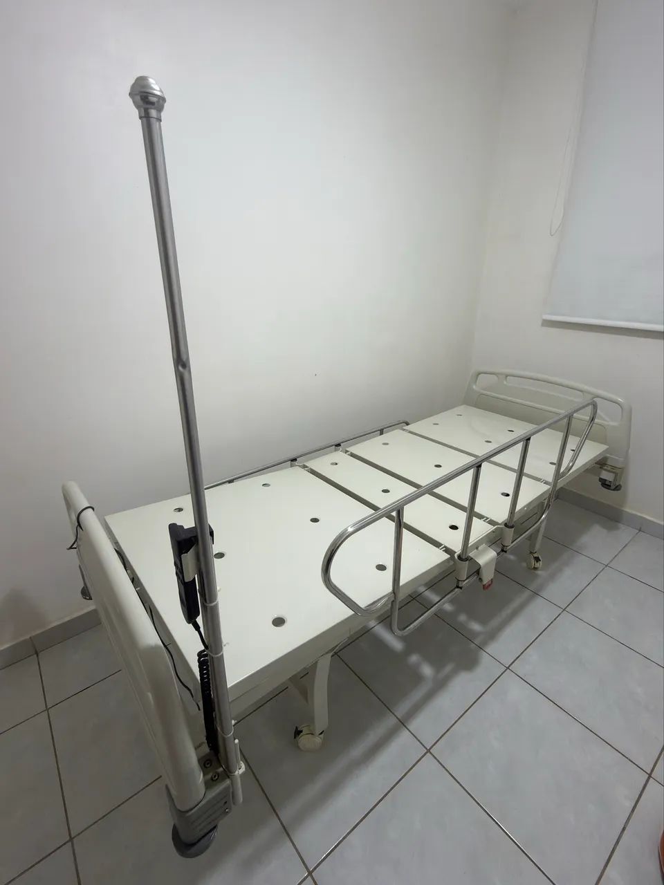 CAMA HOSPITALAR AUTOMÁTICA + BOMBA DIETA - Foto 3