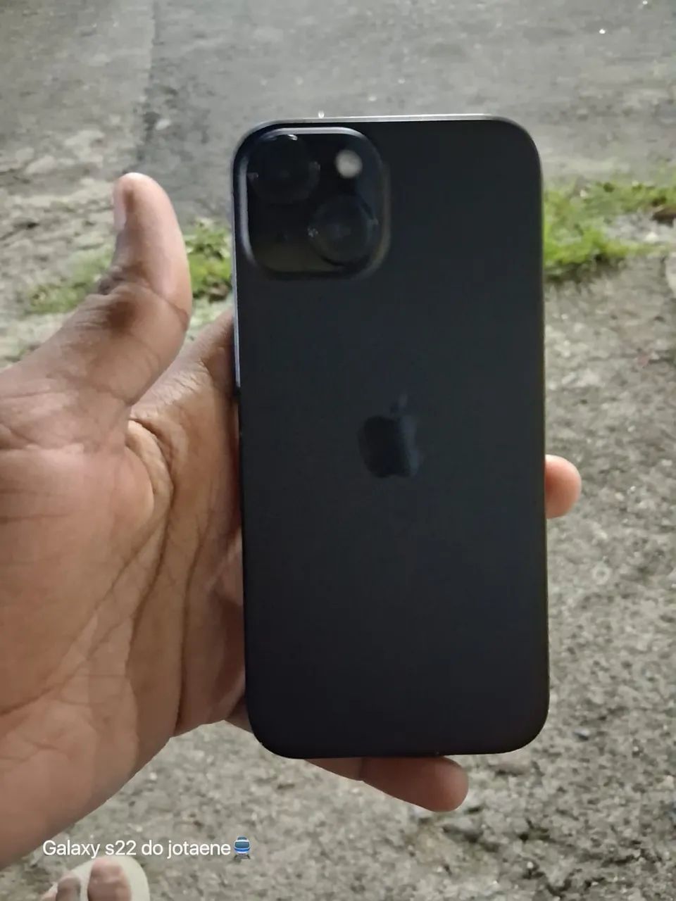 iPhone 15 limpo com 1 ano de seguro 