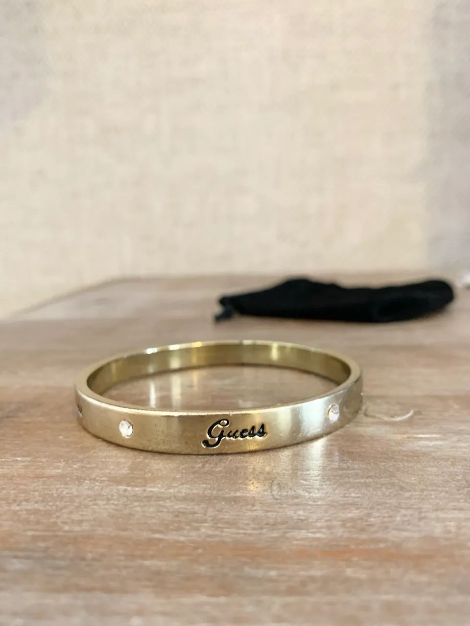 Bracelete / Pulseira Guess Dourada com Cristais - original - Elegante e Atemporal   - Foto 2