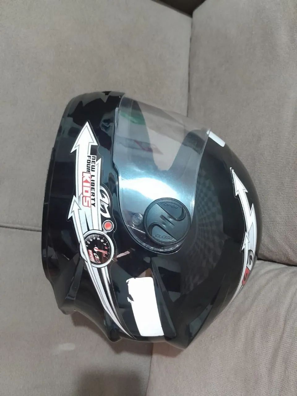 Capacete tamanho 54 - Foto 2
