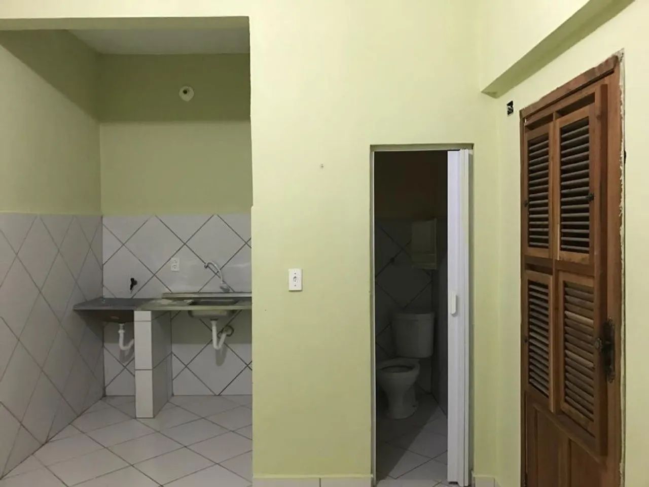 Kitinet na av da universidade