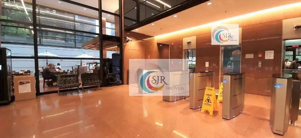 Conjunto comercial com 291m² mobiliado com 54 posições de trabalho, 3 salas de reunão com  - Foto 3