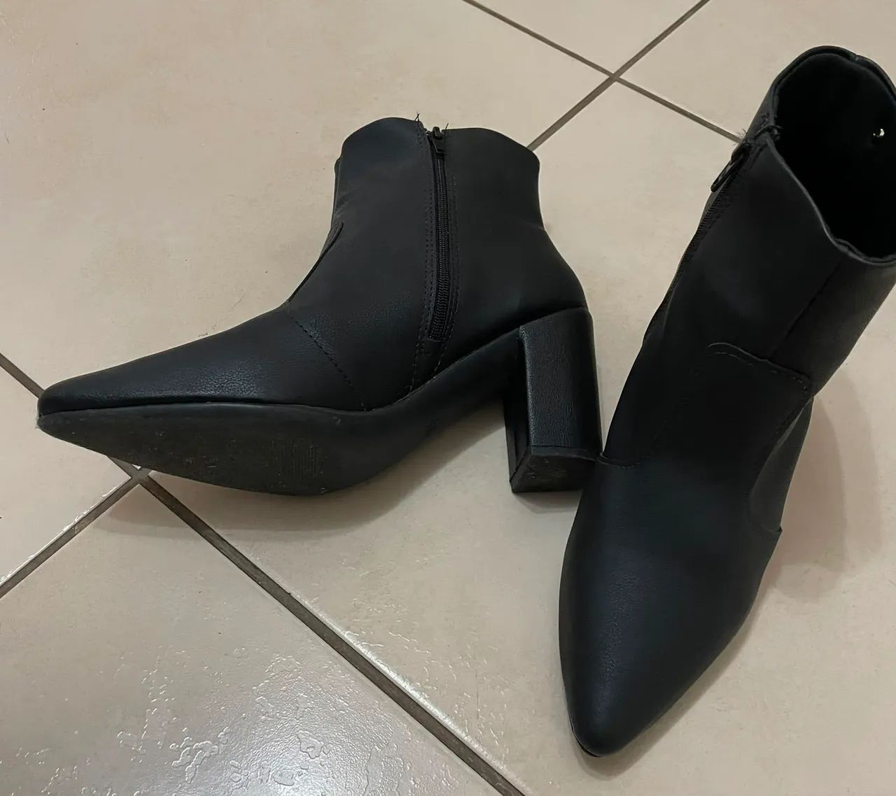 Botas e sapatos - Foto 3