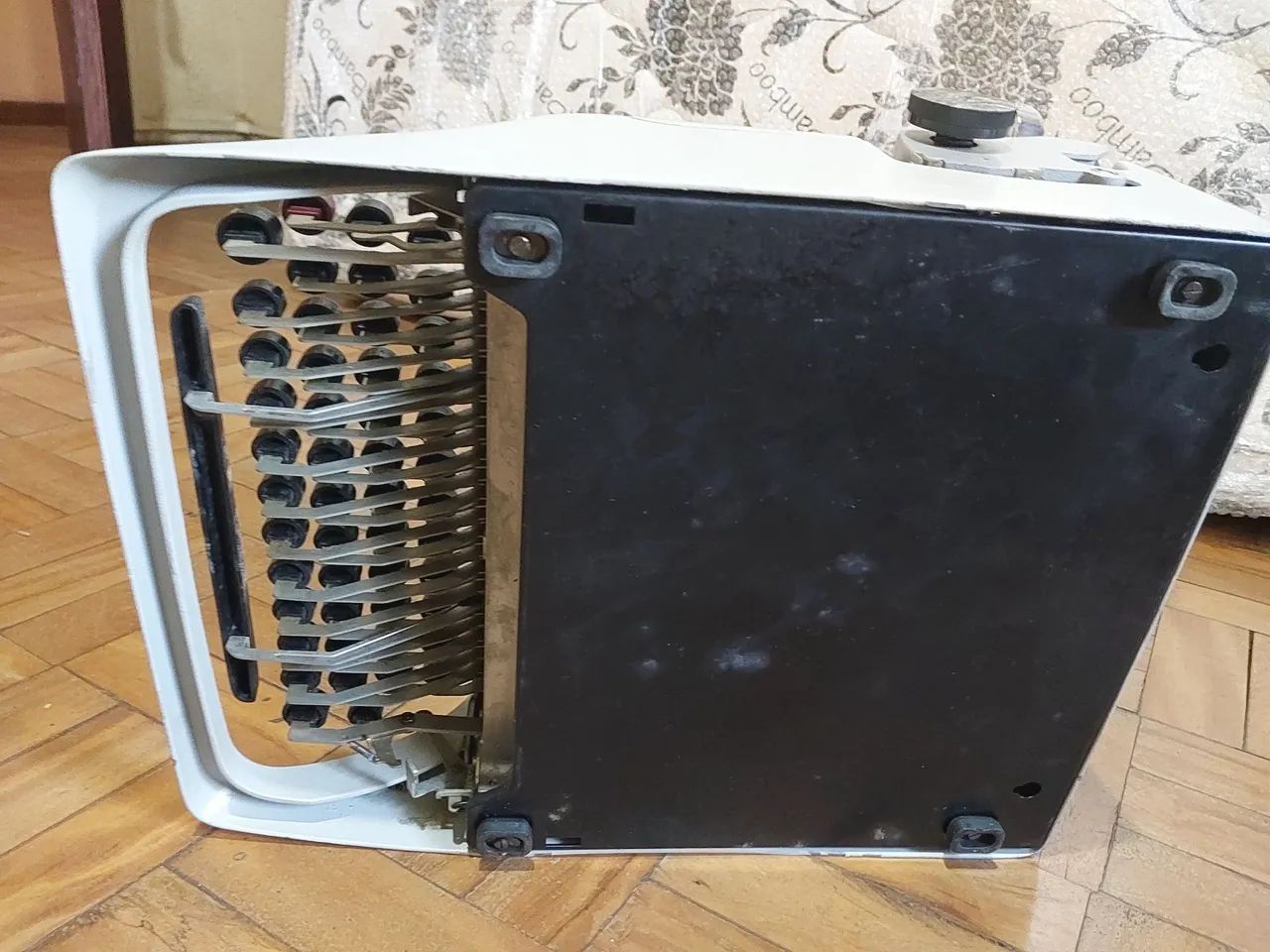 MÁQUINA DE ESCREVER OLIVETTI - Foto 3